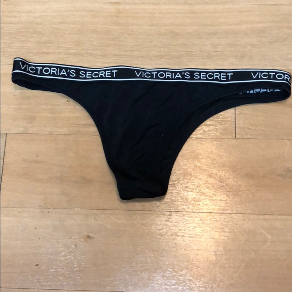 Victoria’s Secret bikini bottoms.